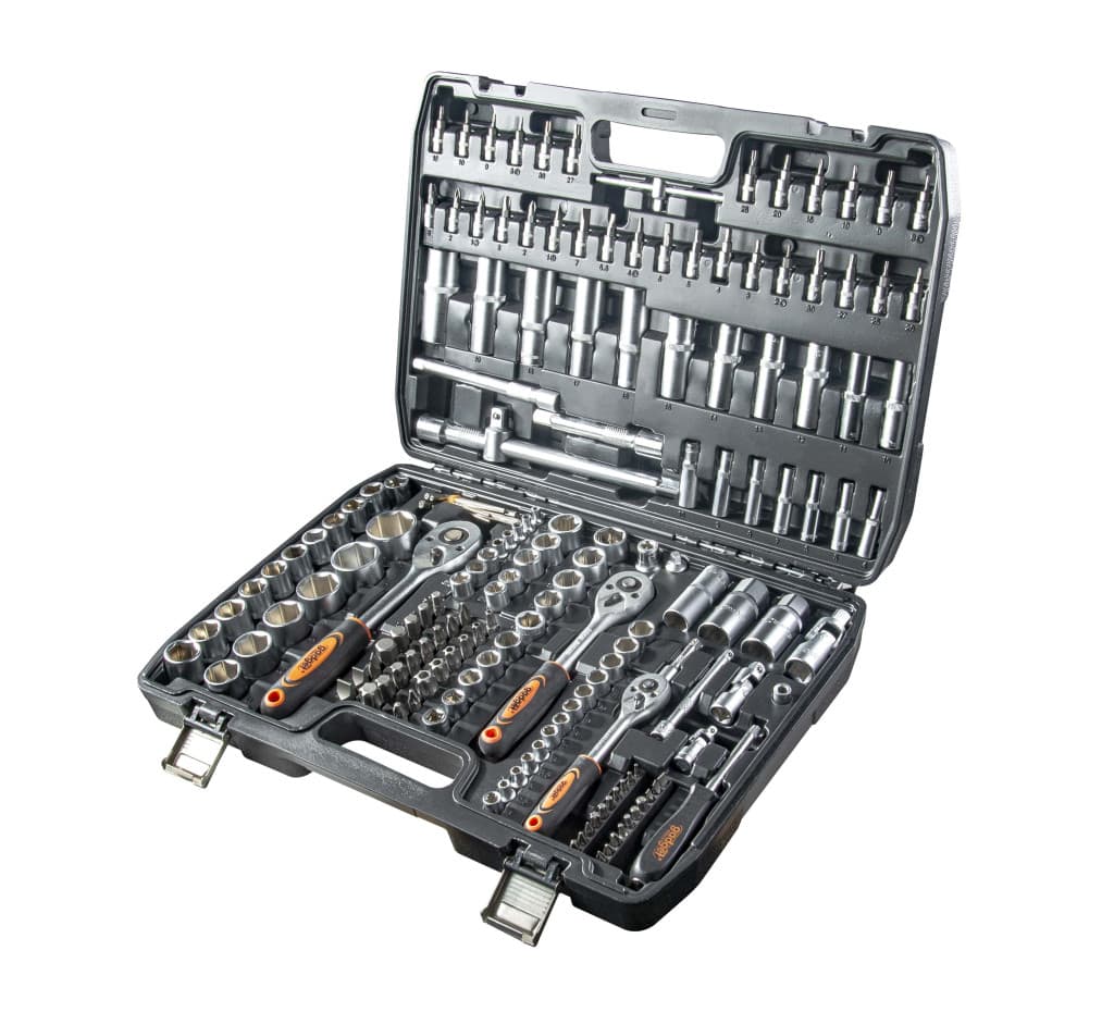 Автосервизно Оборудване / Колички И Комплекти Инструменти