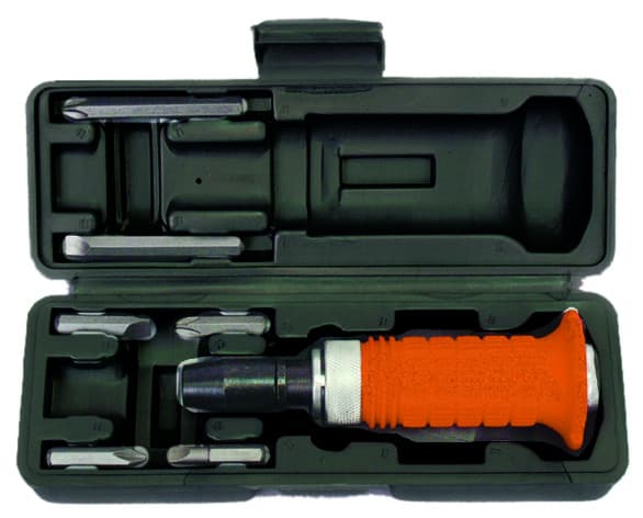 Отвертка ударна с 6 накрайника в кутия GADGET